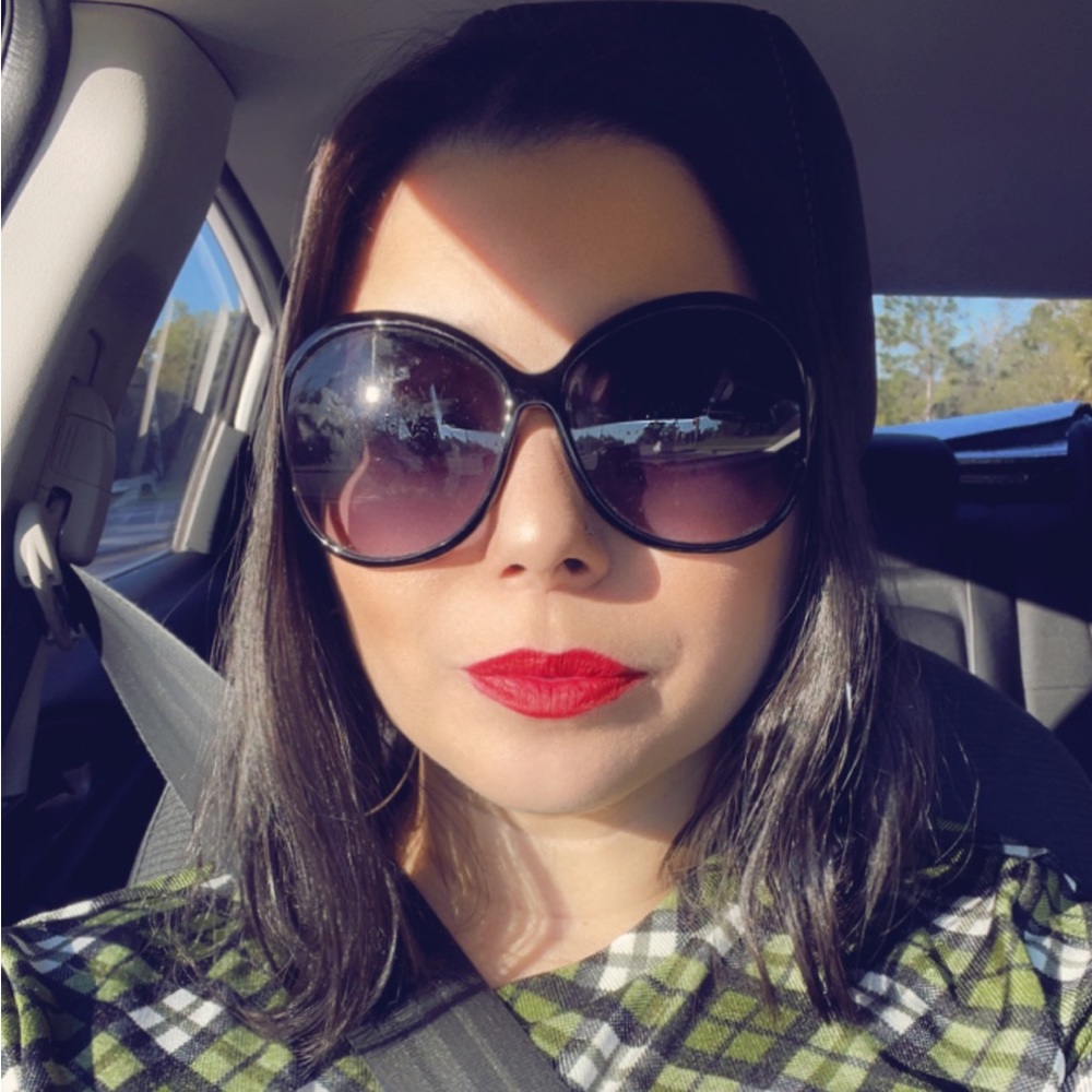 Meet your Posher, Sasha